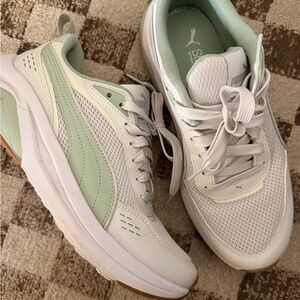 Puma Women's White and Light Green Sneakers
